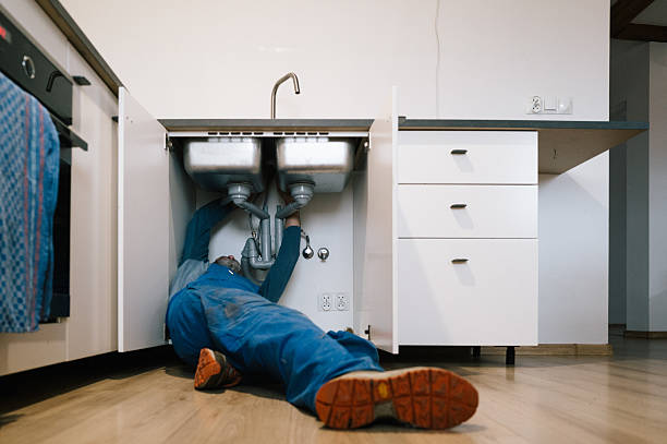 Professional Leak Detection technician working in Glenolden, PA